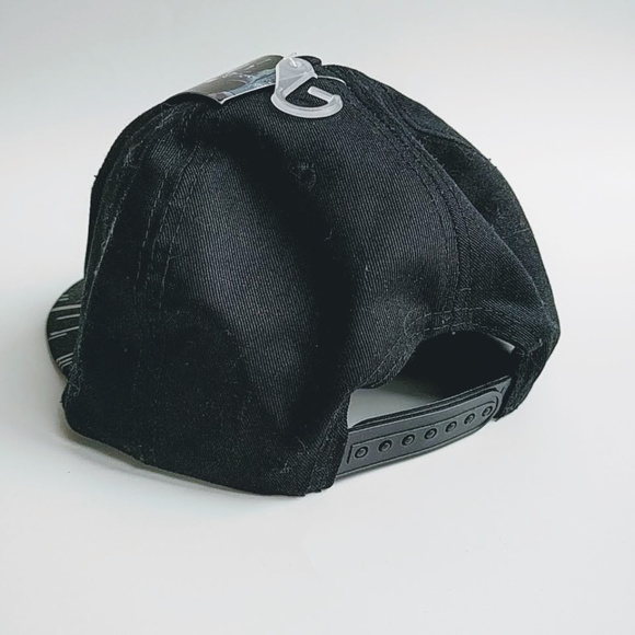 Star Wars Youth Black Silver Snapback Hat NWT - Picture 2 of 5